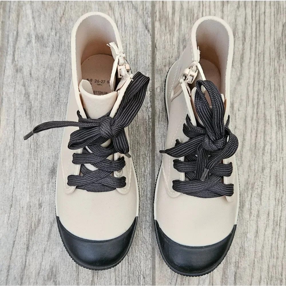 Cotton On Kids Stylish Cream and Black Ankle Boots Size 9-10